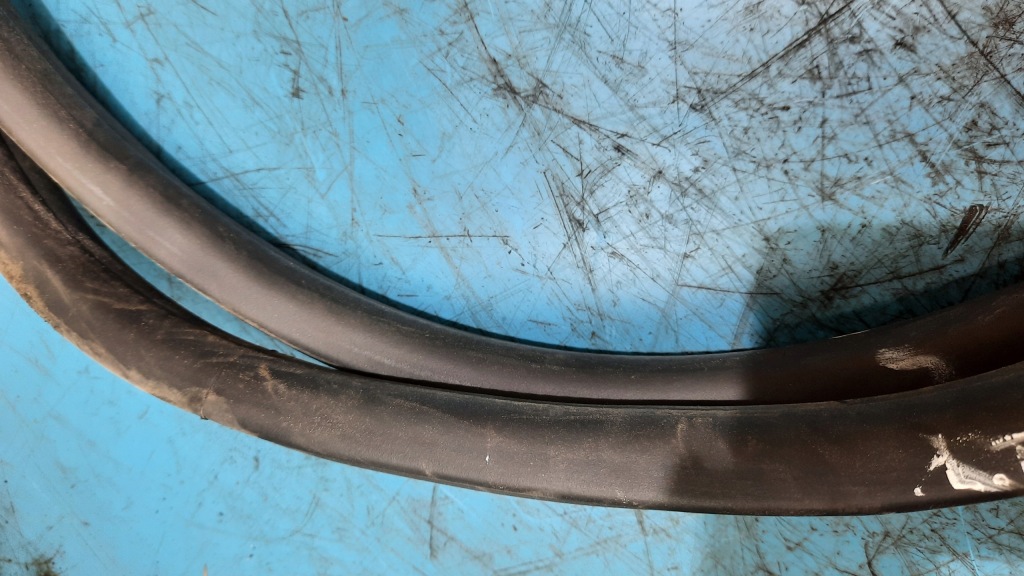 фото №4, Прокладка двері лівий задня volvo v60 10-18r