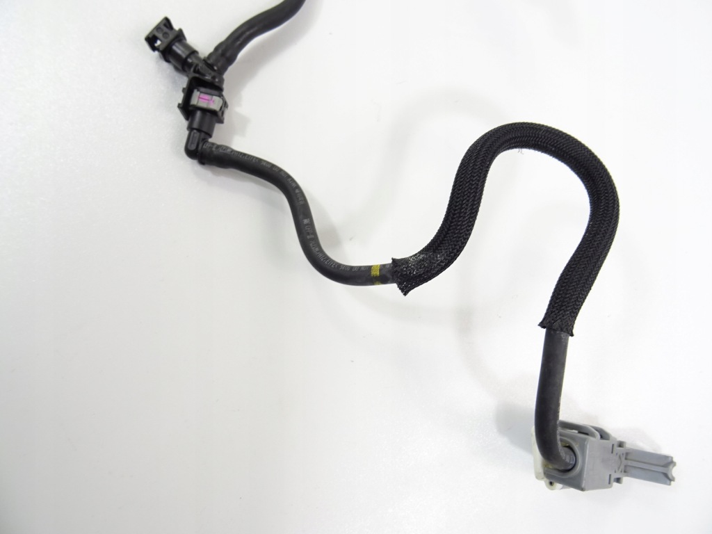 Lexus ux 250h 2.0 гібрид шланг пального 2018- Оригінал