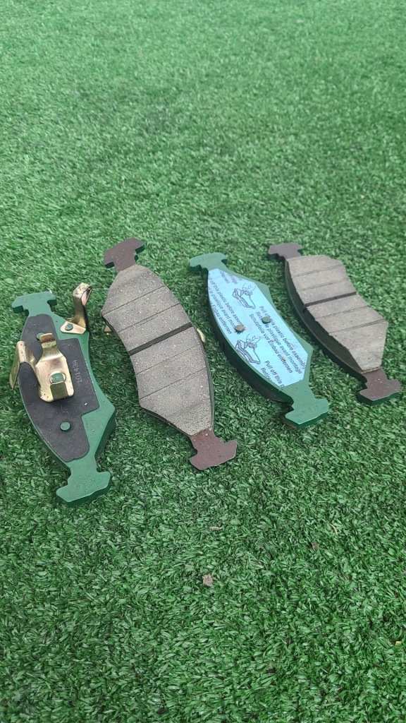 фото №1, Набір гальмівних колодок sephia 97-01 1.5 1.8 spectra 00-04