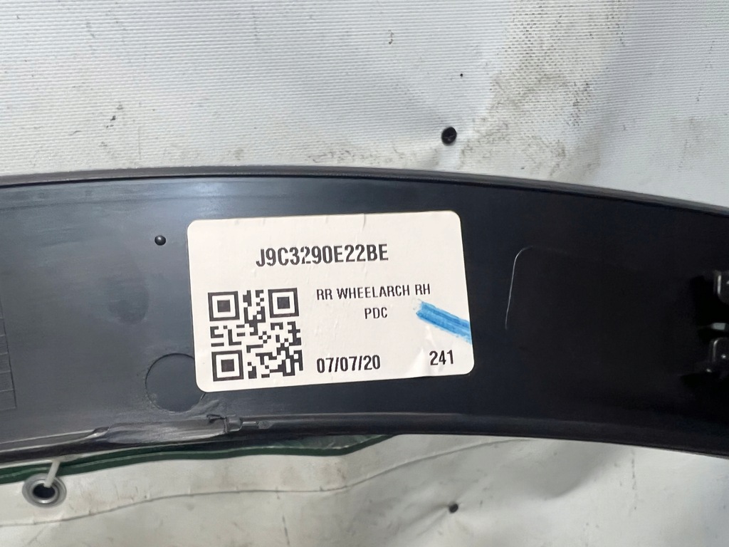 фото №8, Jaguar e-pace молдинг крила правий задня nowa оригінальний номер