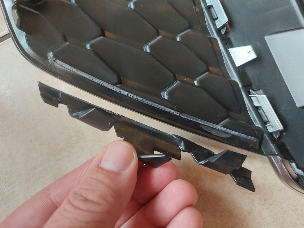 Решітка бампера - ліва перед - audi a5 8w6 - рестайлінг  - s-line Оригінал