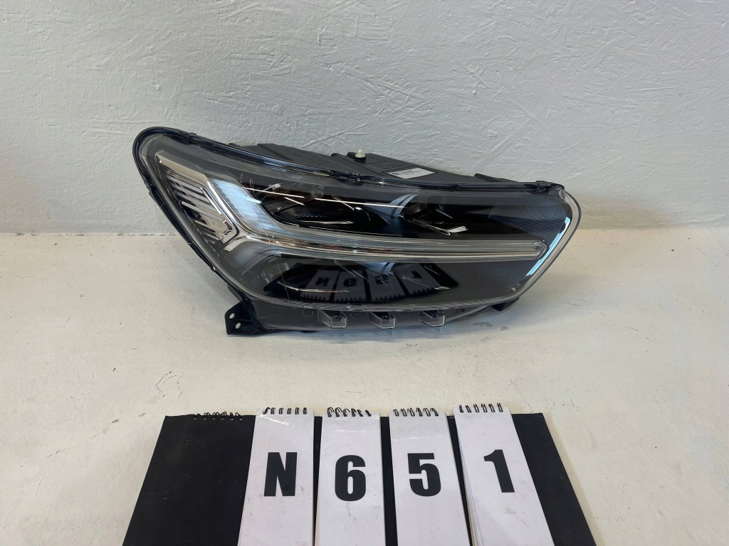Купити Volvo xc40 фара правий full led 18 - 24