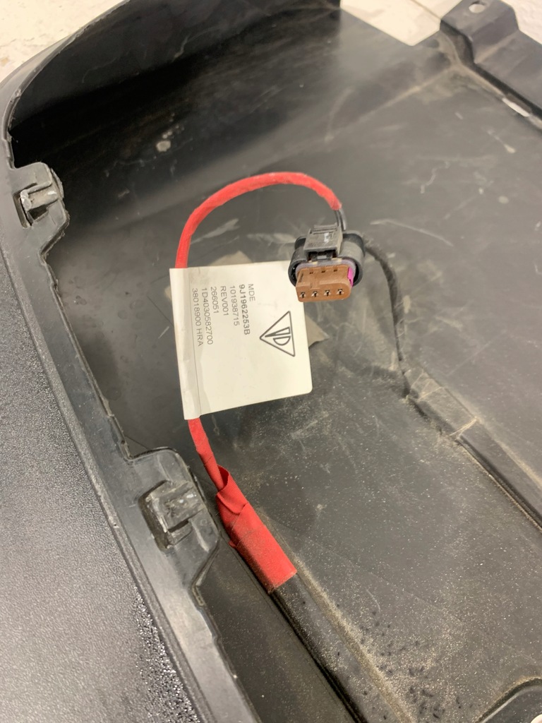 фото №5, Porsche taycan 9j1 бампер задня задній sport design