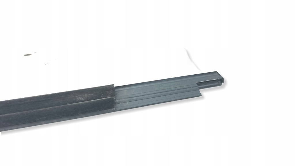 фото №8, Mini countryman u25 2025 молдинг стекло задний