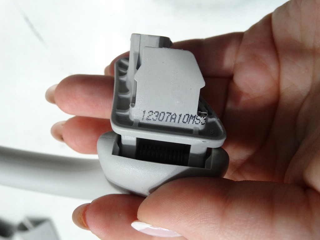 фото №5, Кронштейн ручка потолочный перед vw golf plus vi 2011r. 12307a10ms3