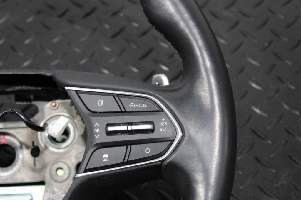 Руль мультифункция лепестки переключения hyundai santa fe santafe 4 iv 18-20 Недорого