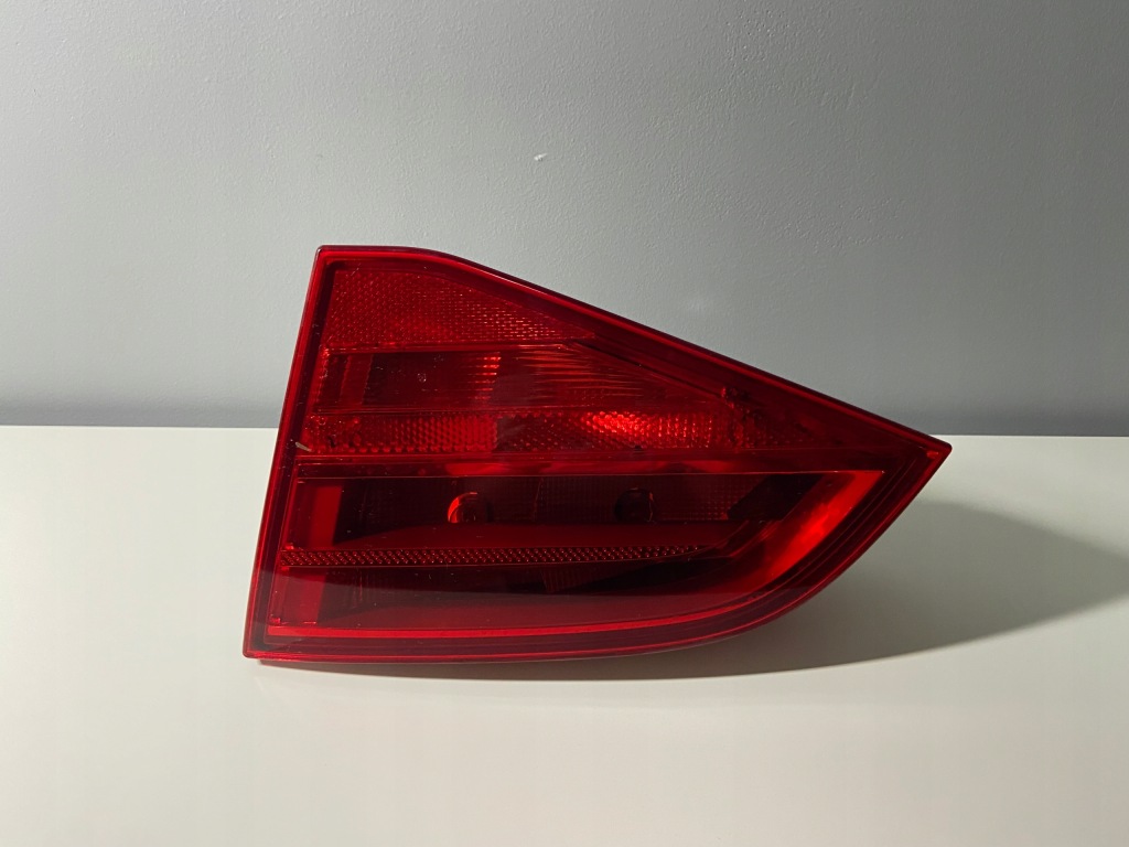 Купить Audi a4 b8 универсал правый  фара w крышке  задний led 21968006