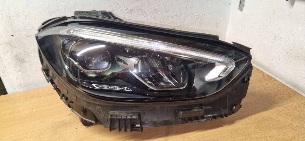фото №1, Лампа правая mercedes c klasa a206 w206 full led performence a2069067203