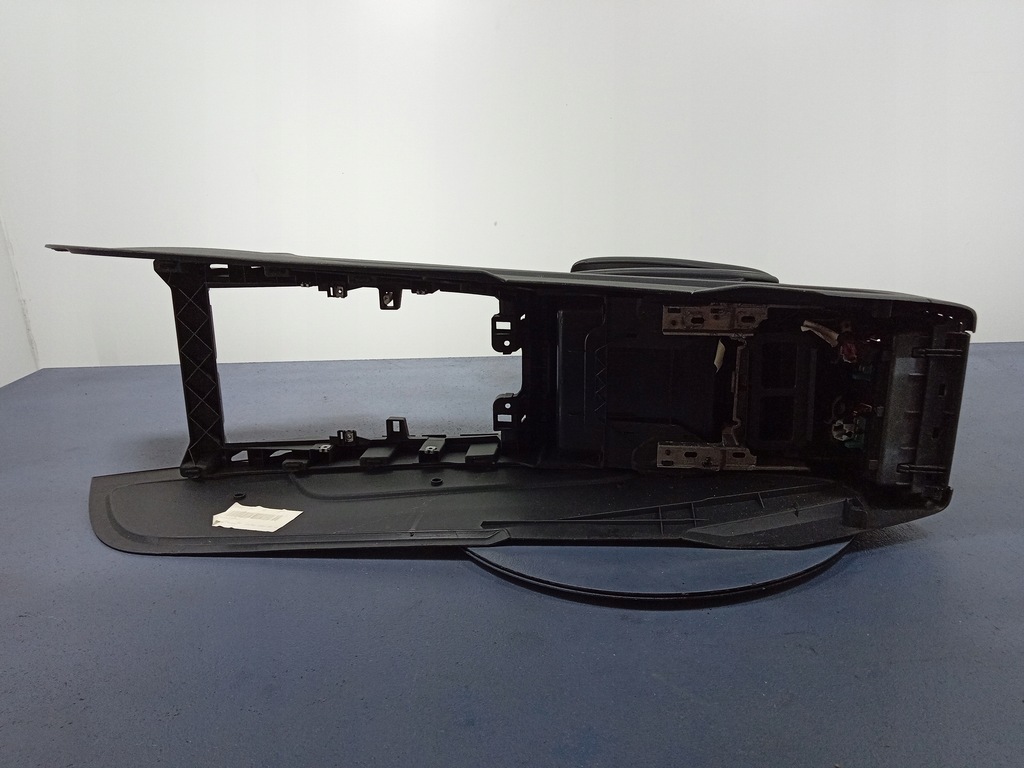 фото №10, Audi q7 4l туннель средний подлокотник