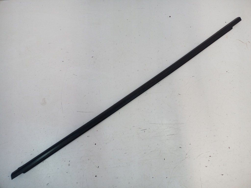 фото №1, Молдинг уплотнитель левый перед citroen c3 aircross