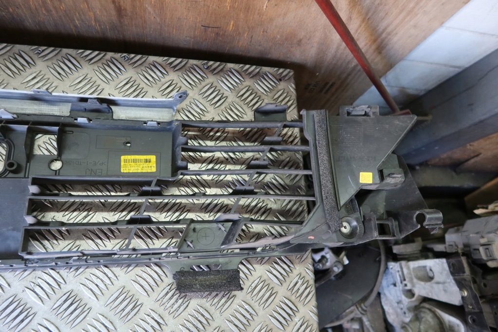 Решітка решітка радіатора бампера clio iv 622541469r uszk. Київ