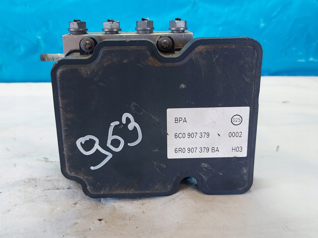 фото №1, Насос abs fabia iii 6c0907379