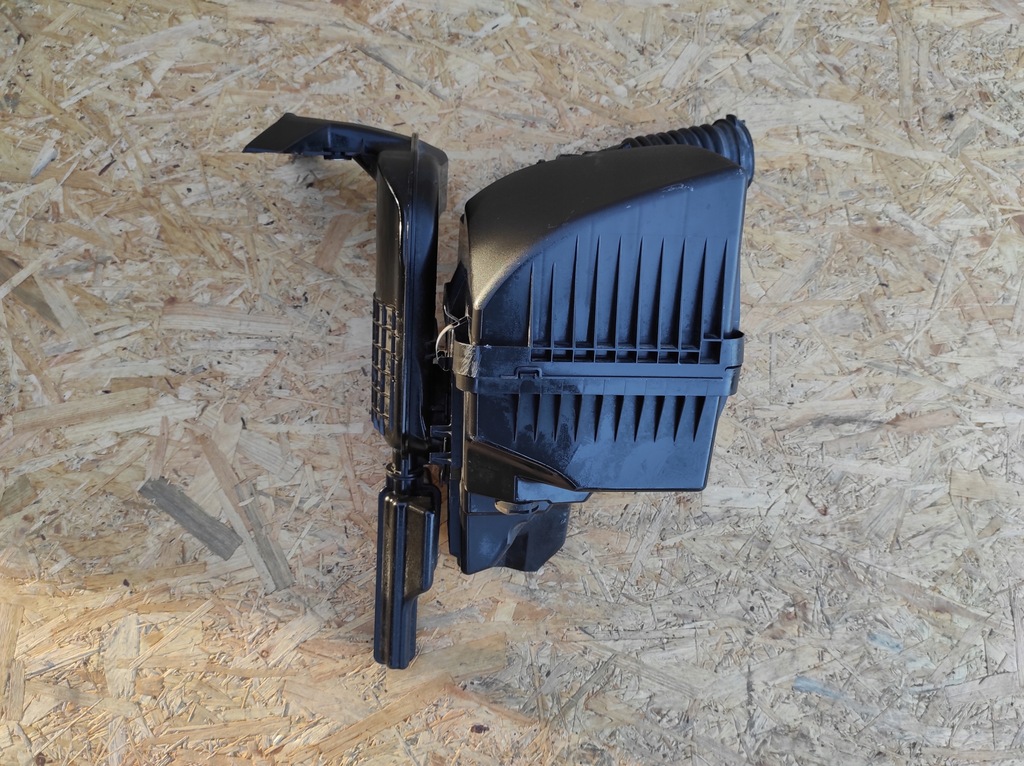 фото №1, Корпус фильтра воздуха mazda cx5 lift