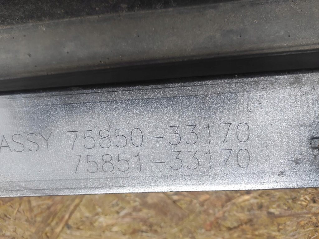 фото №9, Молдинг поріг права lexus es 300h