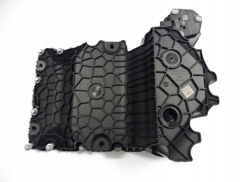 Купити Mercedes om654 піддон масляна a6540140900 нова оригінальна!!!
