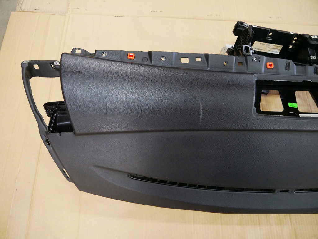 фото №8, Bmw e81 e82 e87 e88 lift панель приладів приладова консоль панель приладів з подушка