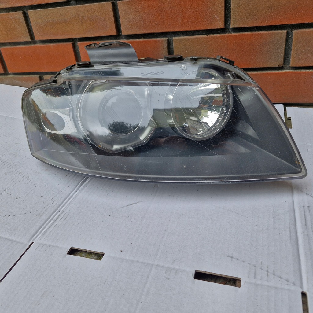 фото №9, Audi a3.8p.lampa права ксенон комплектна europa. 8p0941004m