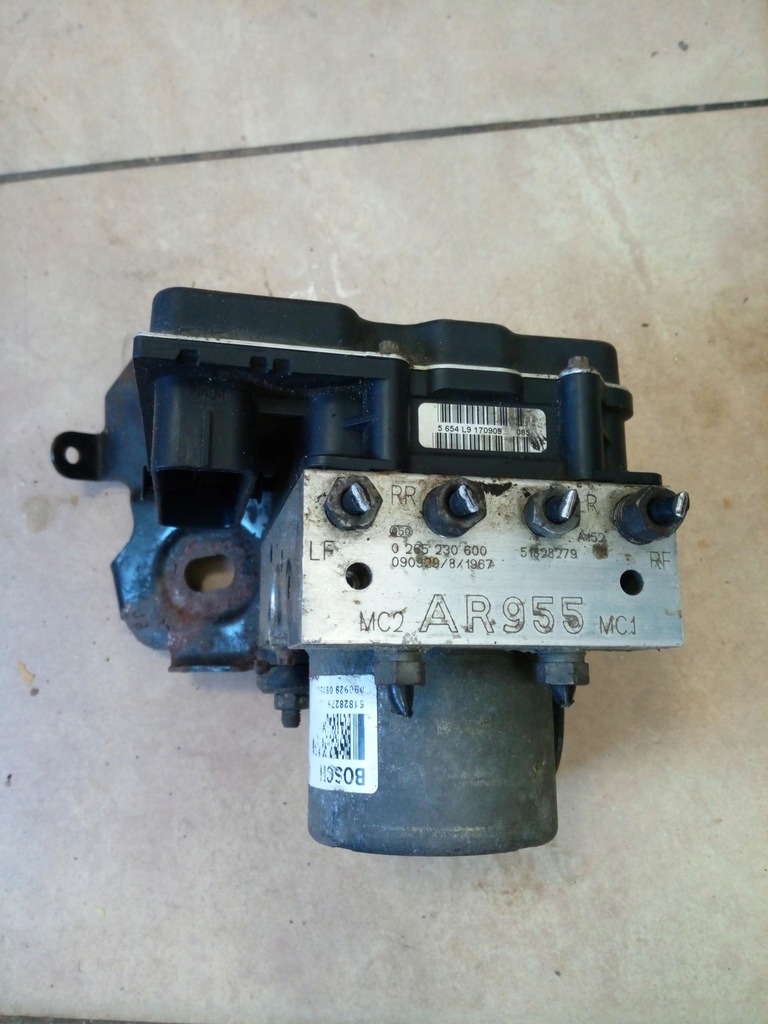 фото №1, Насос abs alfa romeo mito '08- oryg.