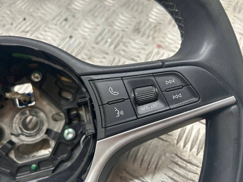 фото №3, Повітропровід шкіра мультифункція alfa romeo stelvio