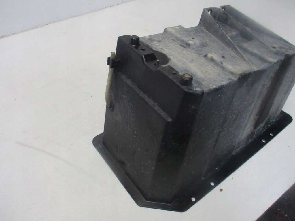 фото №6, Корпус акумулятор vw crafter