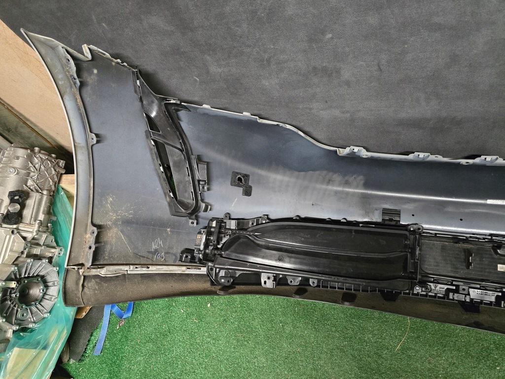 фото №11, Бампер перед передній porsche taycan 9j1