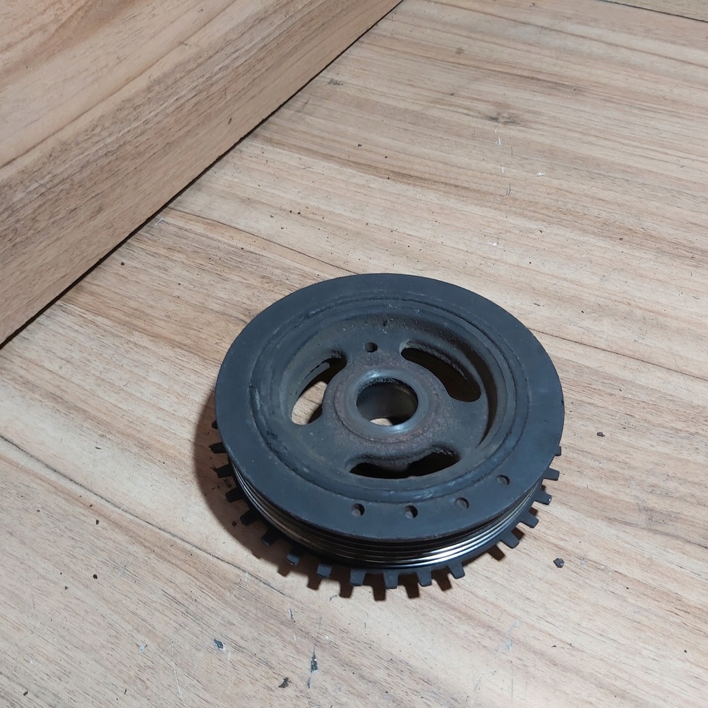 фото №1, Шкив mondeo mk3 2.0 16v