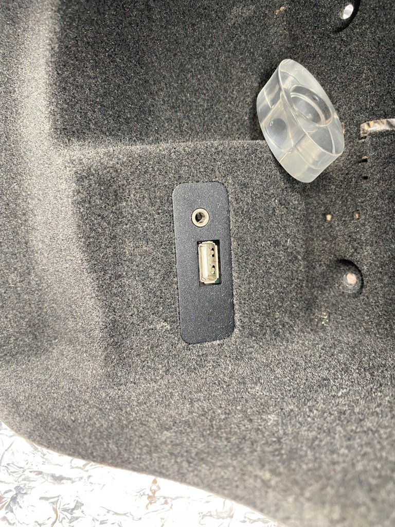 фото №6, 7p5857232a бардачок туннель среднего porsche cayenne 7p5 разъём usb aux