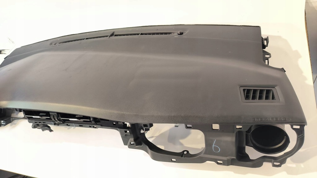 фото №7, Панель приладів панель приладів toyota corolla e18 lift