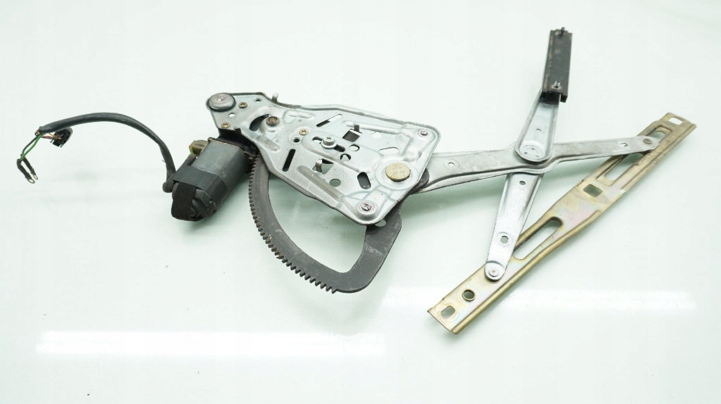 Купить Mercedes sl r129 подъемник стекло перед левый 0130821328 передний