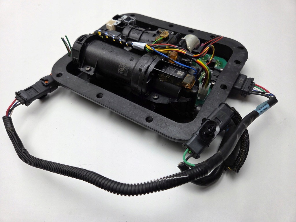 Proace city berlingo rifter насос adblue 9832421480 Недорого