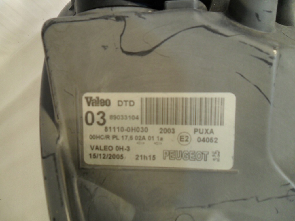 фото №13, Лампа правый перед eu 89033104 81110-0h030 peugeot 107 ładna