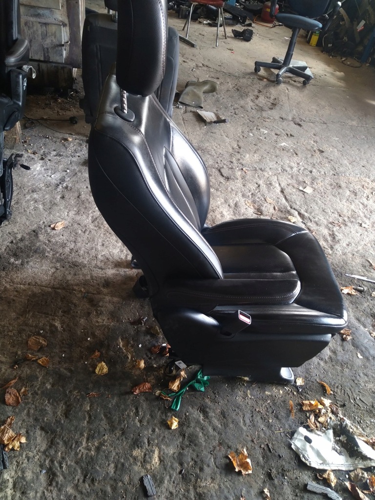 фото №4, Pacifica 2016-2020r сидіння лівий перед шкіра dziurki