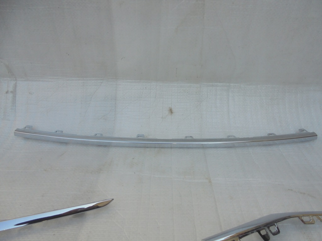 фото №11, Nowe ori оригинальный номер комплект накладки хром бампера перед mercedes eqa a243 21- slask