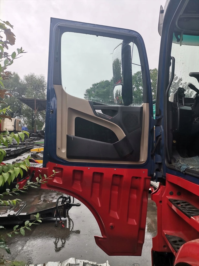 фото №2, Дверь левая полный mercedes actros