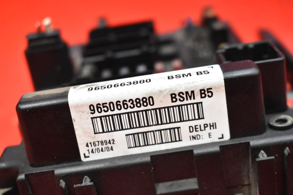 фото №5, Коробка предохранителей bsm 9650663880 peugeot 307 1.4 16v 88 km 01-05