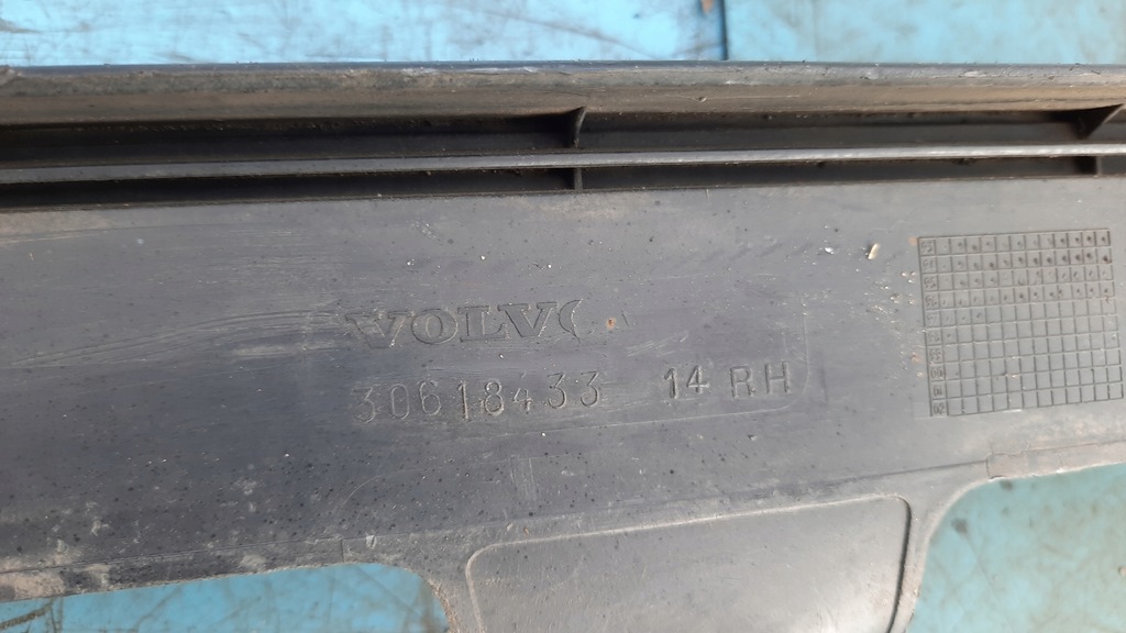 фото №12, Молдинг порог правая volvo s40 v40 30618433