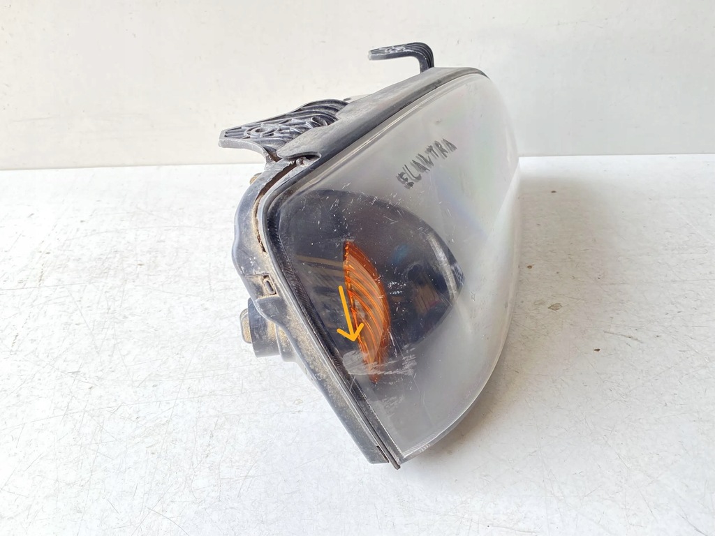 фото №11, Hyundai elantra 2003 перед сторона правая лампы передние