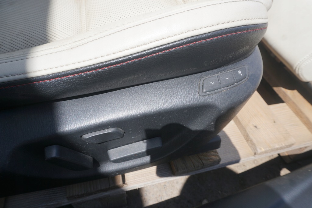 фото №12, Mazda 6 gj sport sedan сидіння заднє сидіння шкіра 2015rok світла шкіра білий