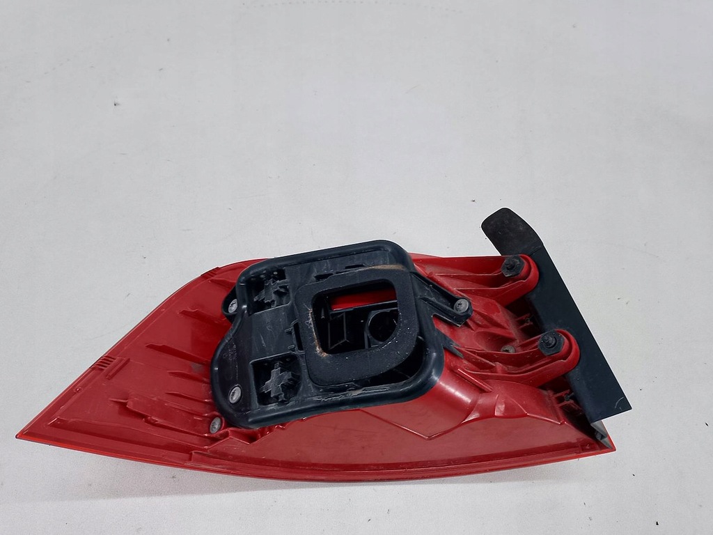 фото №7, Лампа задняя правая vw passat b7 3af945096a kombi