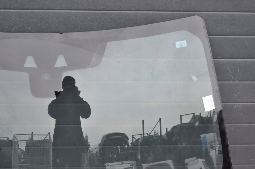 фото №10, Land rover discovery l550 lift стекло перед лобовое 20r