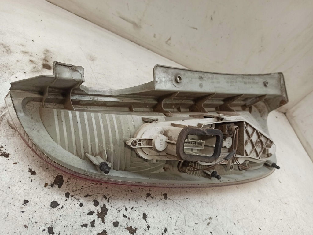 фото №13, Skoda roomster лампа задня задня права 5j7945096