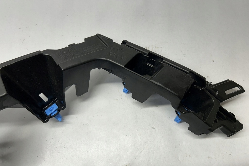 фото №8, Правий напрямна заднього бампера kia ev6 cv 86654cv000 electric 239kw 2023