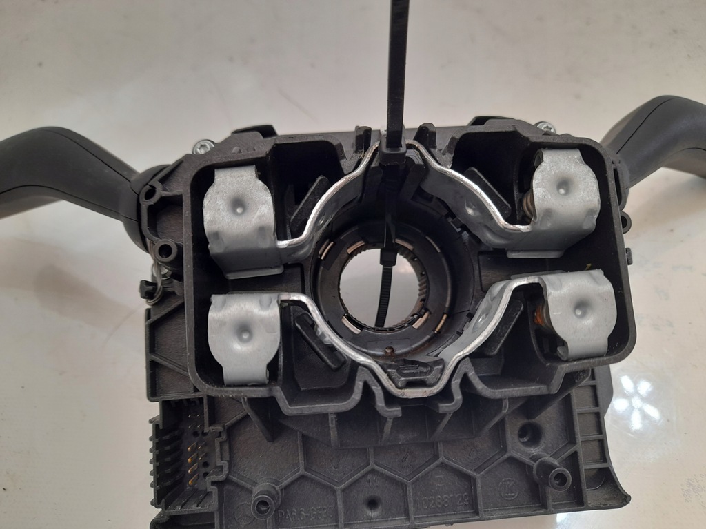 фото №10, Mercedes gla h247 20- перемикач комбінований стрічка подушка безпеки usa