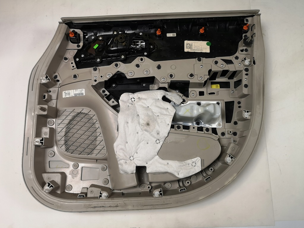 фото №6, Обшивка обивка дверь левый перед pacifica 2016 -