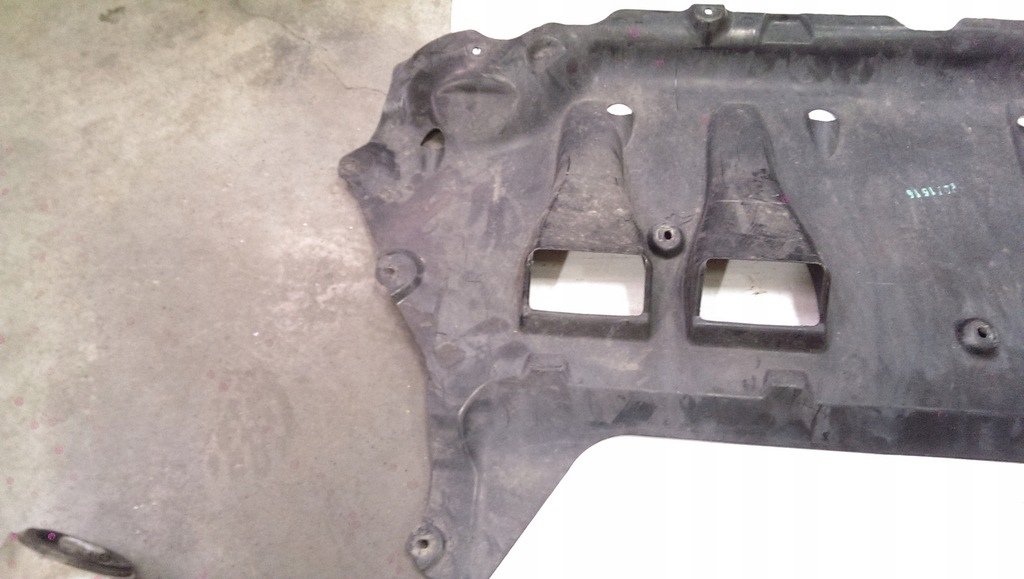 фото №6, Пол защита двигателя audi tt 8s7825236b демонтаж