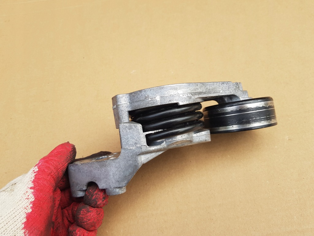 фото №6, Jak новий натягувач ремінь обладнання febi / audi a2 1.4 tdi amf 75km