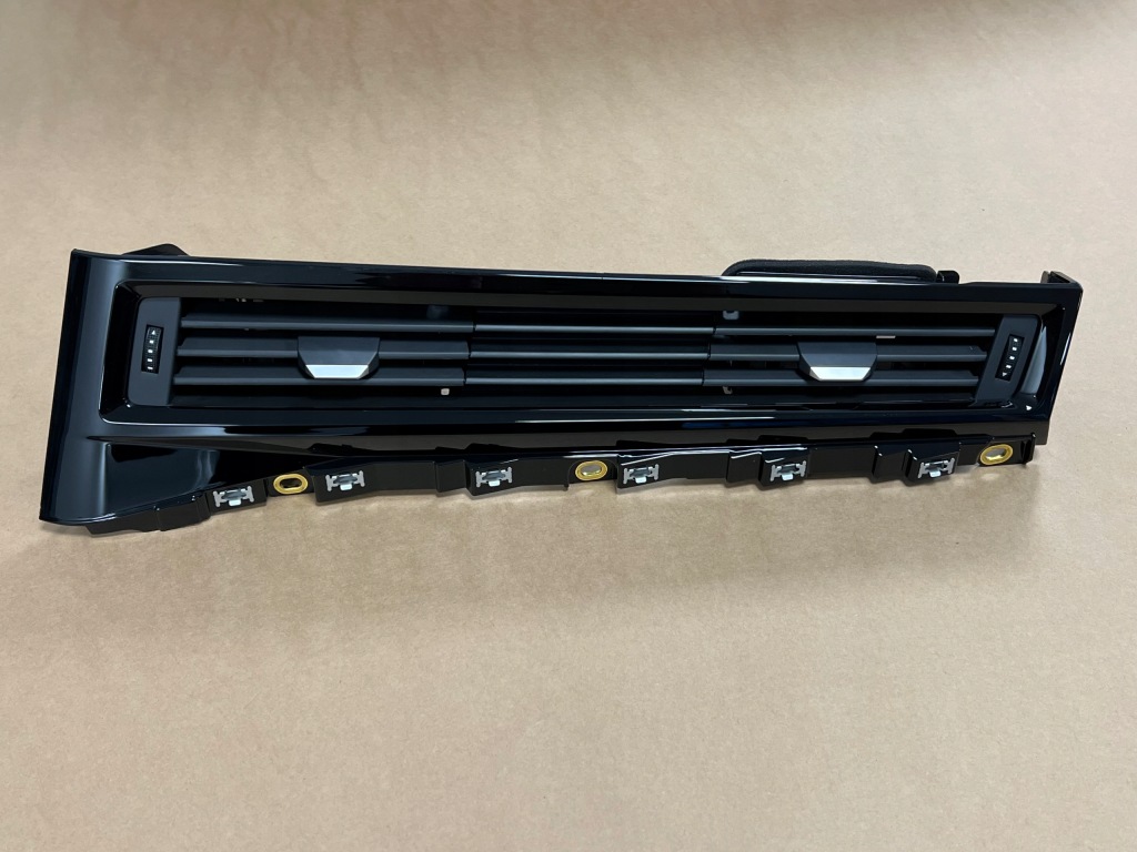 фото №1, Audi a1 82a решітка обдув панелі 82b820951c