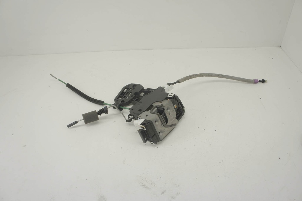 фото №7, Gu055 infiniti q30 замок дверь левый задняя