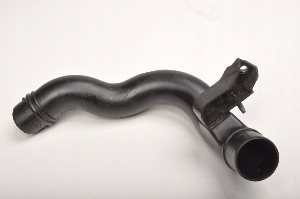 фото №1, Volvo v60 ii 2.0 d4 труба шланг воздуха 31474519