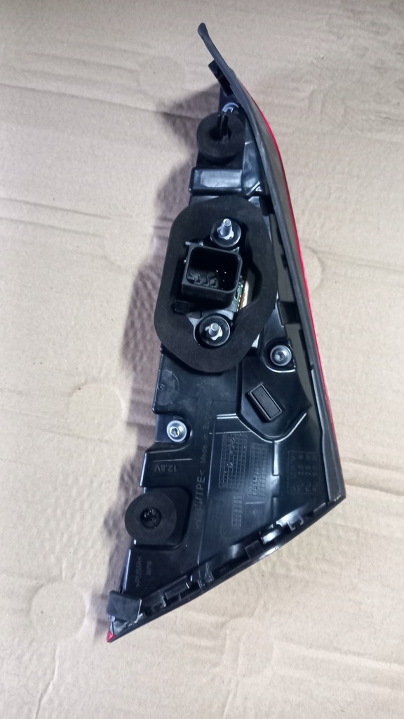 фото №7, Mercedes w206 лампа w кришка задня ліва lub права a2069064000 a2069063900